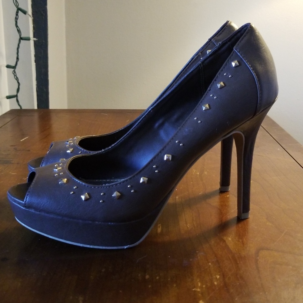 Platform heels - Picture 2 of 2